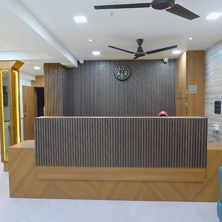 Hotel Royal Elite Rajkot Exterior photo